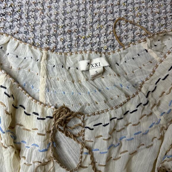 Gorgeous vintage y2k silky tan floral embroidered peasant babydoll slip top - Picture 7 of 8